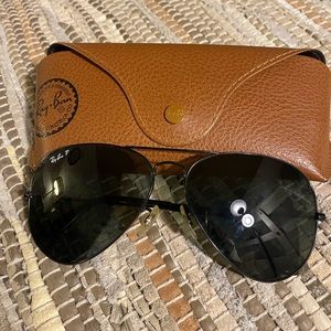 ‼️SOLD ‼️ Ray-ban RB3025 Black Aviator Sunglasses Large Metal